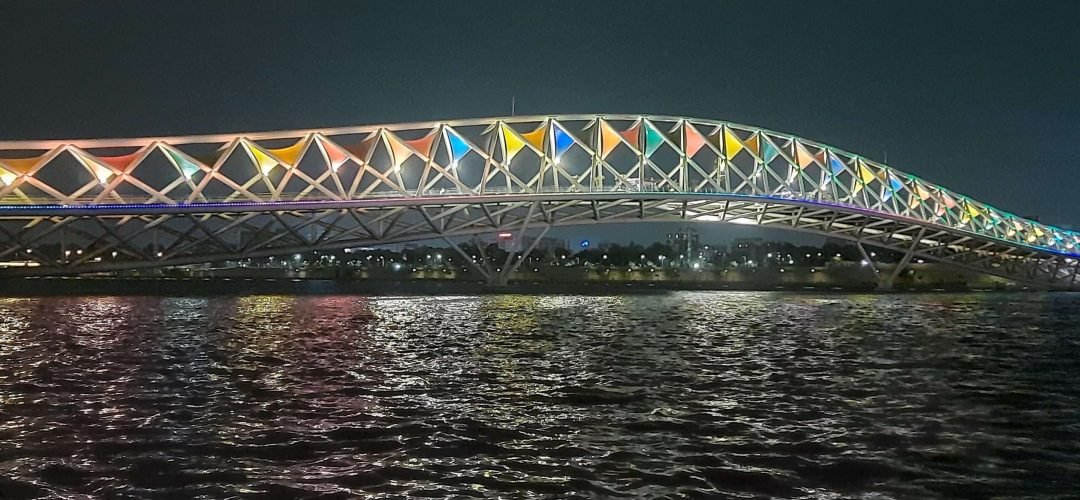 Sabarmati_riverfront_and_Atal_Pedestrian_Bridge_09 7 Best Places to Visit in Gujarat