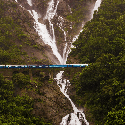dudhsagar-waterfall